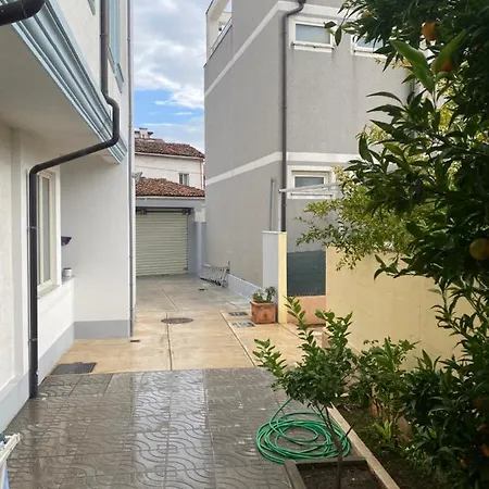 Apartamento Eagle'S Nest Shkodër Exterior foto