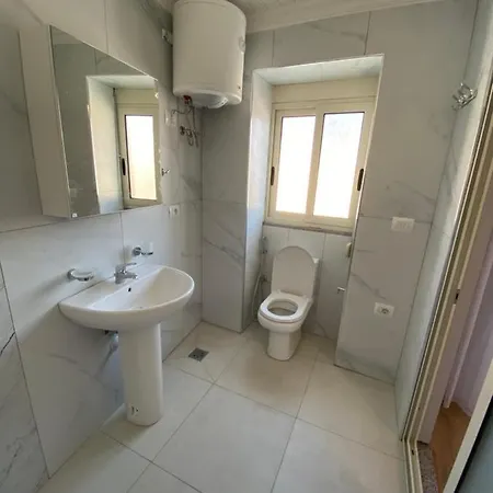 Apartamento Eagle'S Nest Shkodër Exterior foto