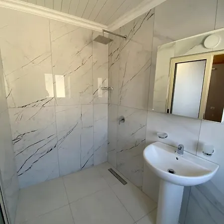 Apartamento Eagle'S Nest Shkodër Exterior foto