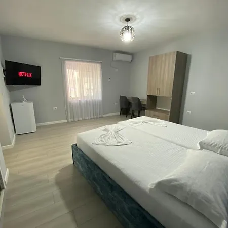 Apartamento Eagle'S Nest Shkodër Exterior foto